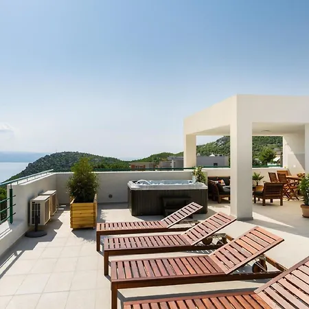 Ferienwohnung Mit Privat Pool Und Dachterrasse Mit Whirlpool Und Meerblick Apartment *