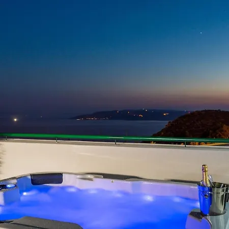 Apartment Ferienwohnung Mit Privat Pool Und Dachterrasse Mit Whirlpool Und Meerblick