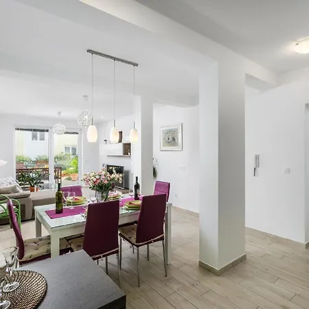 Ferienwohnung Mit Privat Pool Und Dachterrasse Mit Whirlpool Und Meerblick Apartment
