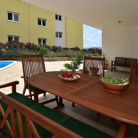Apartment Ferienwohnung Mit Privat Pool Und Dachterrasse Mit Whirlpool Und Meerblick