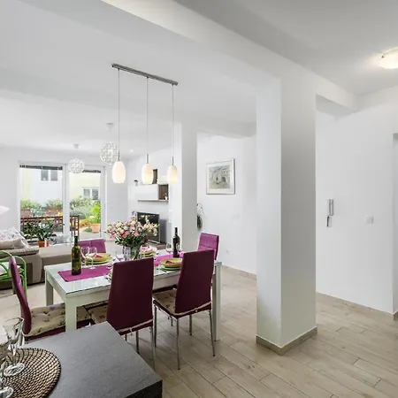Ferienwohnung Mit Privat Pool Und Dachterrasse Mit Whirlpool Und Meerblick Apartment