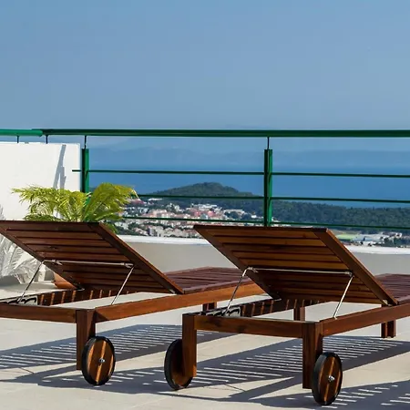 Ferienwohnung Mit Privat Pool Und Dachterrasse Mit Whirlpool Und Meerblick Apartment *
