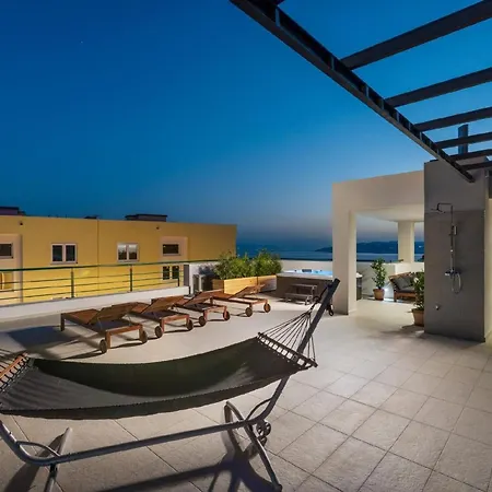 Apartment Ferienwohnung Mit Privat Pool Und Dachterrasse Mit Whirlpool Und Meerblick Makarska